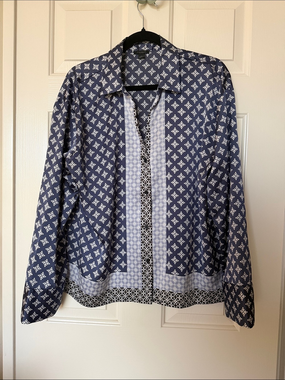 Ann Taylor Factory Navy and White Geometric Print Blouse